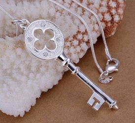 Sterling silver key to my heart necklace! And awesome Valentines gift! Stamped 925