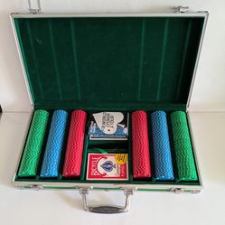 Poker Chip Set Green Metal Carry Case Blue Red Green Chips 299 Total 1 Green Chip Missing