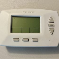 Honeywell Hvac Thermostat With Mounting Plate