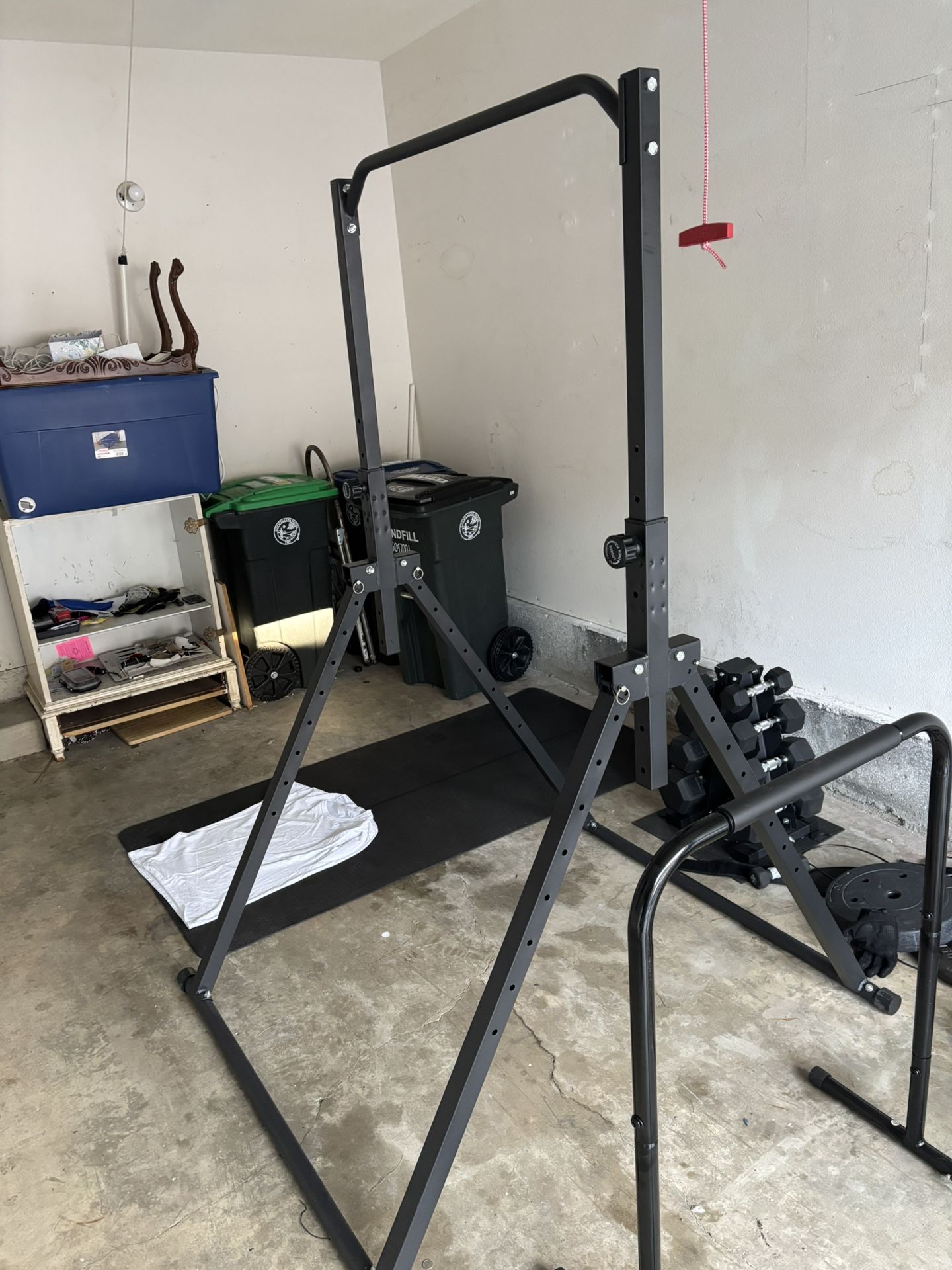 Selling Calisthenic Equipment And Dumbbells