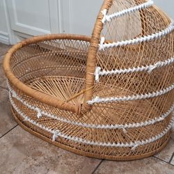 Vintage Boho Rattan Wicker Bassinet Basket – Perfect Photo Prop / Nursery Decor