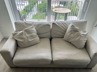 Large white couch/sofa