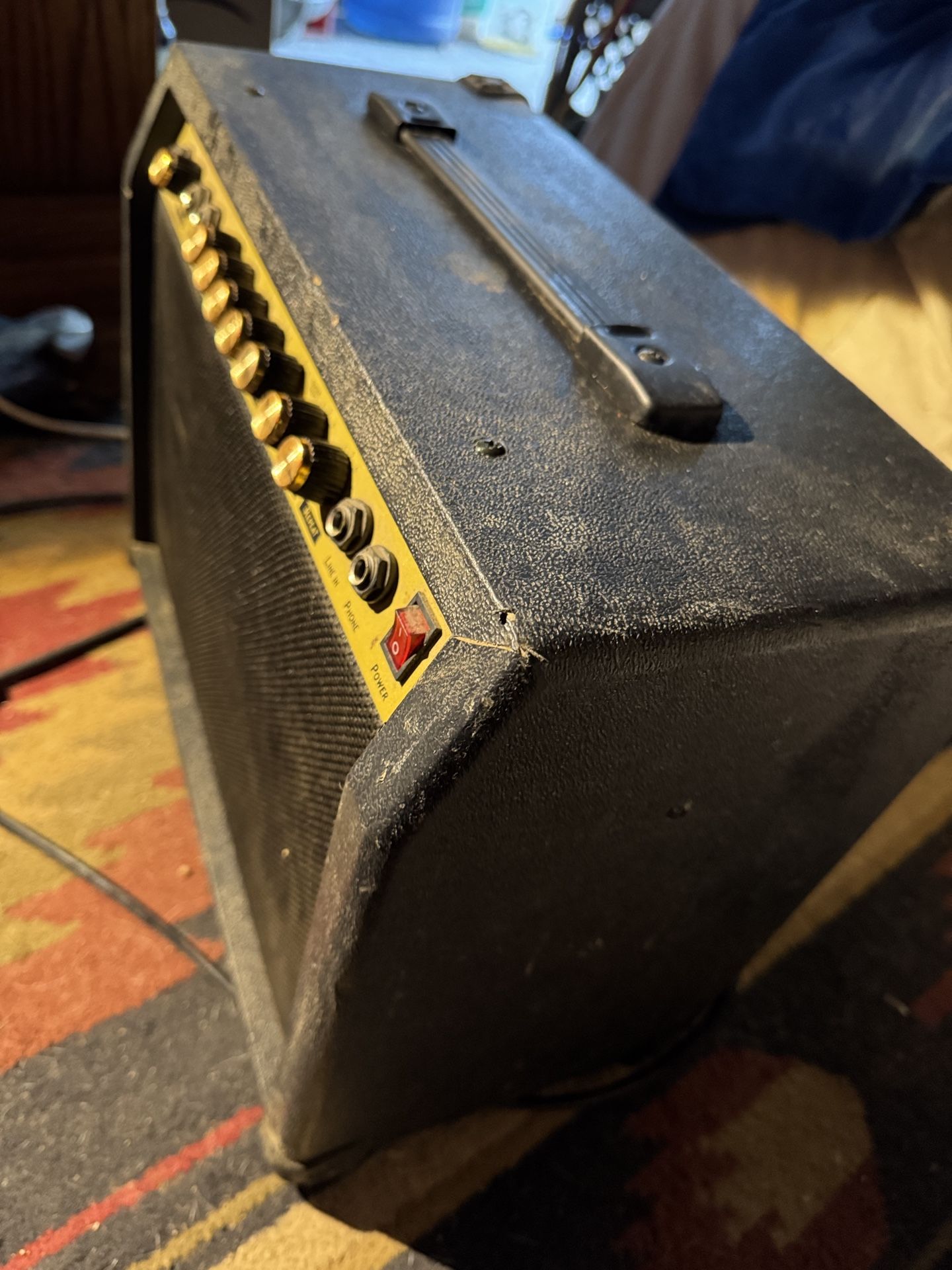 LYX  PRO-40 Guitar Amp 