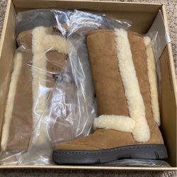 Ugg Womens Shoe Size 5