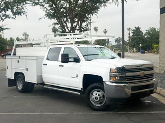 2015 Chevrolet Silverado 3500 HD Crew Cab & Chassis