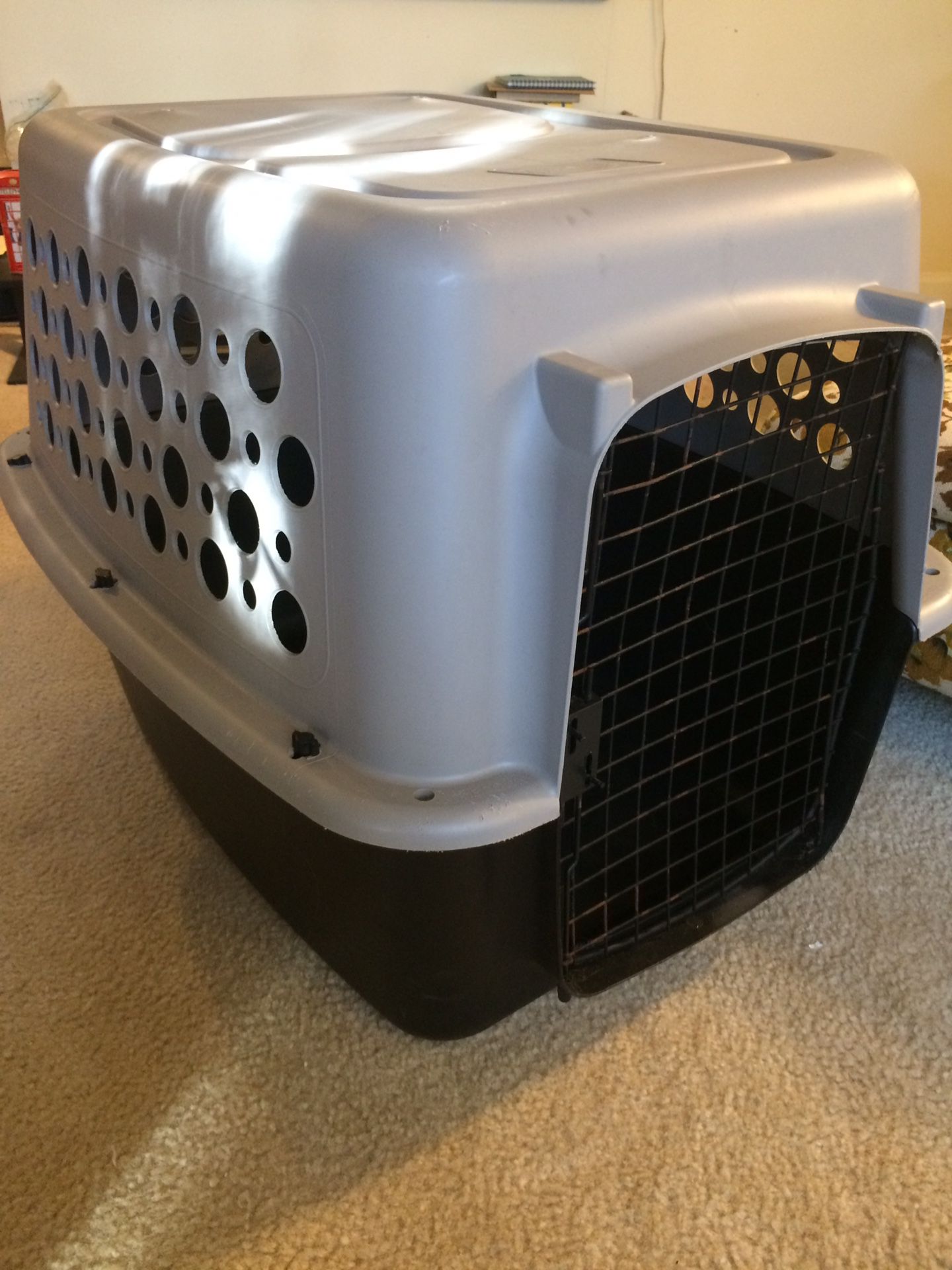 Dog crate - medium