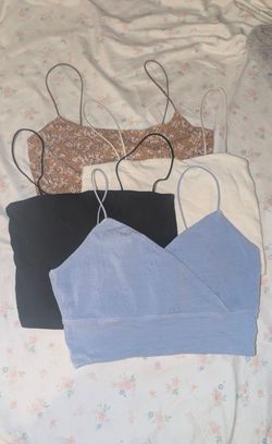 4 Cropped tops with straps bundle