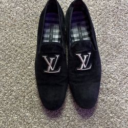 LV Loafers 8M - Great Condition!!