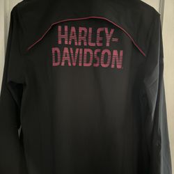 Ladies Harley Davidson shirt 