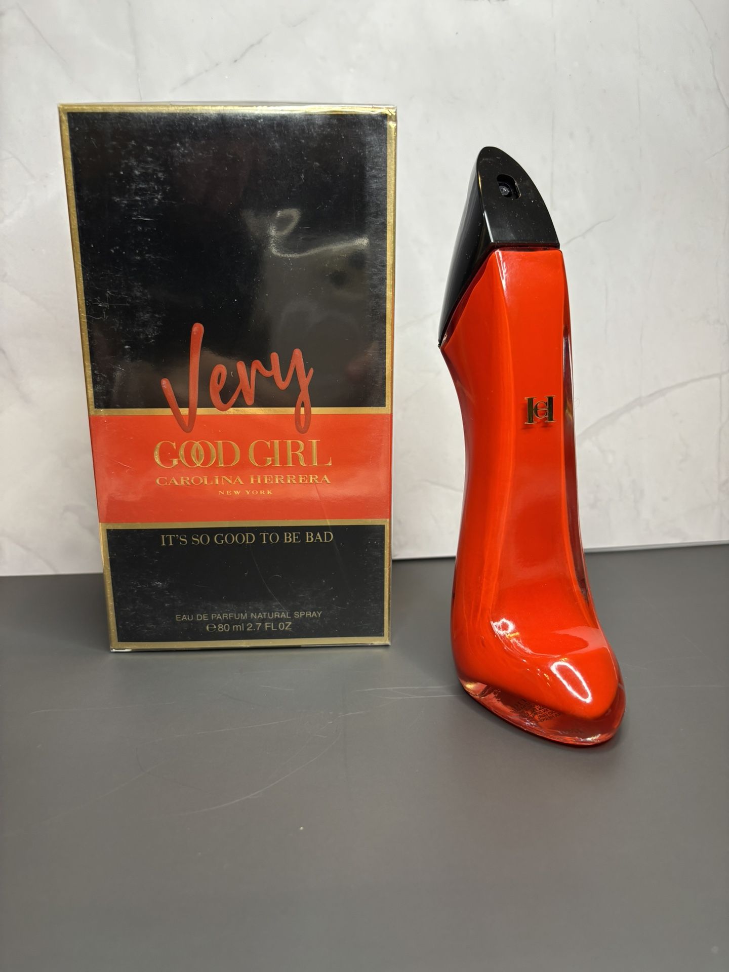 Carolina Herrera Very Good Girl Perfume