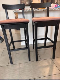 2 Stools