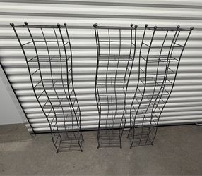 Wavy Wire Media Storage Towers - Set of 3