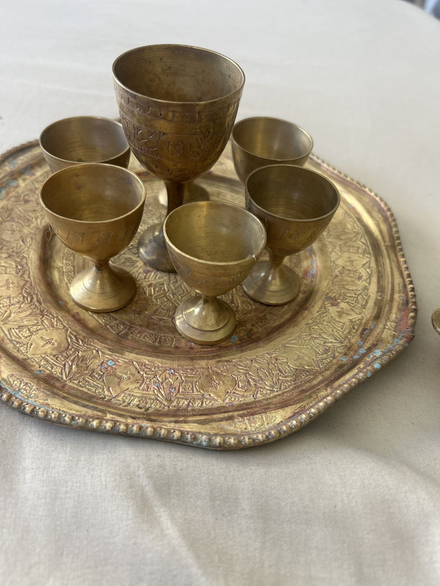 Set Of Tray And  7 Piece Of Cup And One Ashtray Frog Shape From 1960  All To Get here 