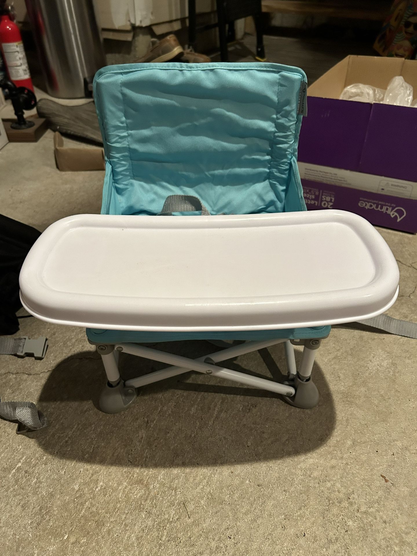 Collapsible High chair