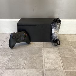 Microsoft Xbox Series X With One Controller 