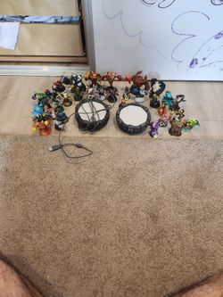 34 Skylanders With Ps3 Game