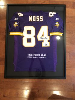 Randy Moss Limited Edition #7/84 commemorative signed/autographed framed rookie jersey. Read Description!