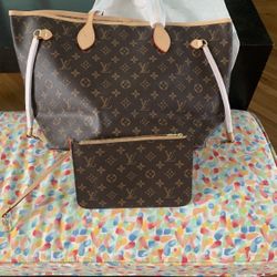 Gorgeous Leather Handbag 