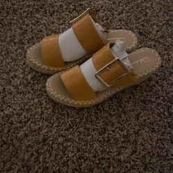 Womens Sandals Size 7,$20