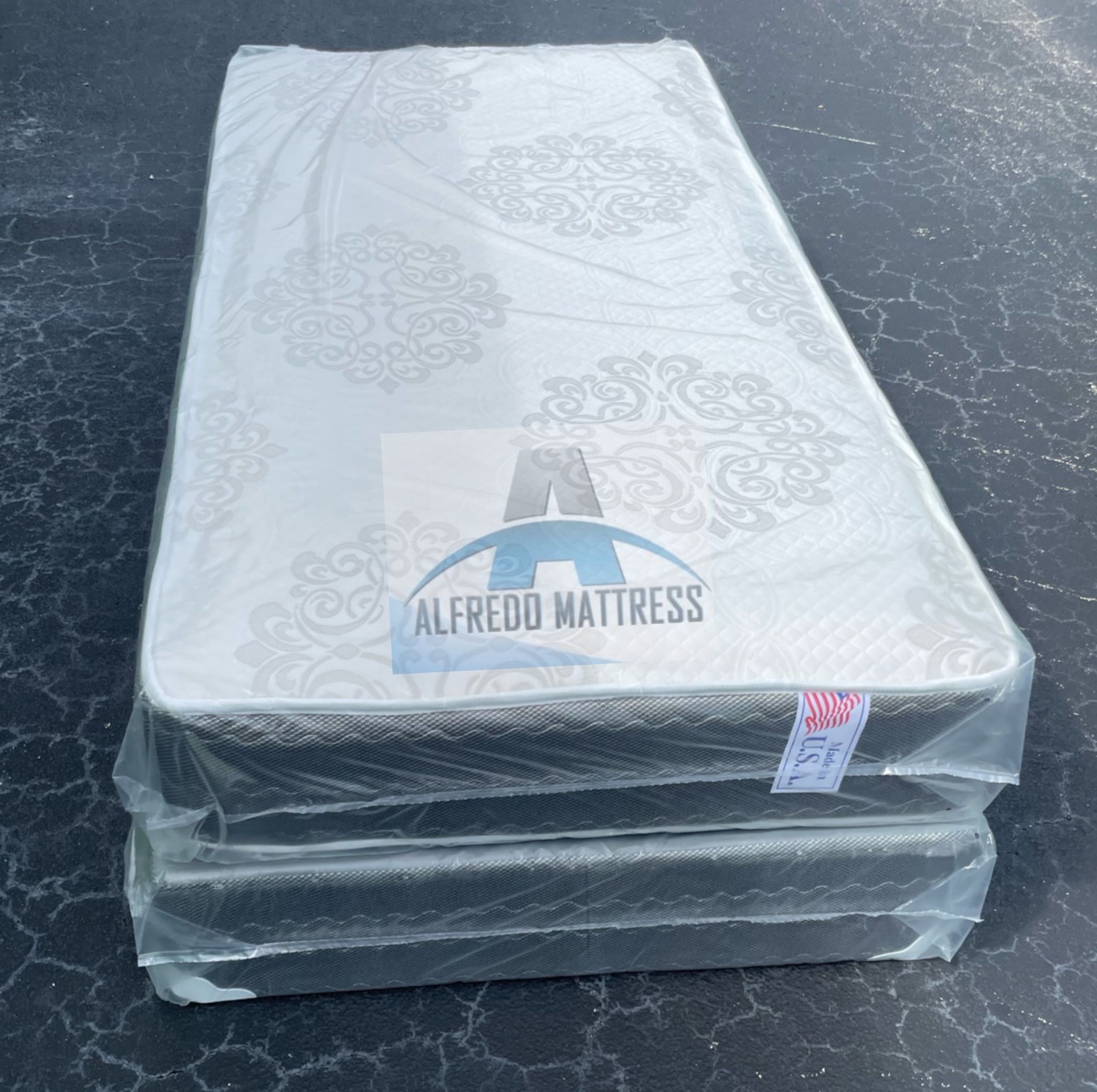 Twin mattress and box spring set (2pc - new) 