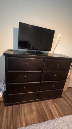 8 drawer dresser