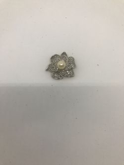 Beautiful vintage brooch