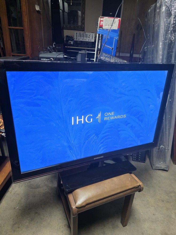Samsung 40" LCD TV 