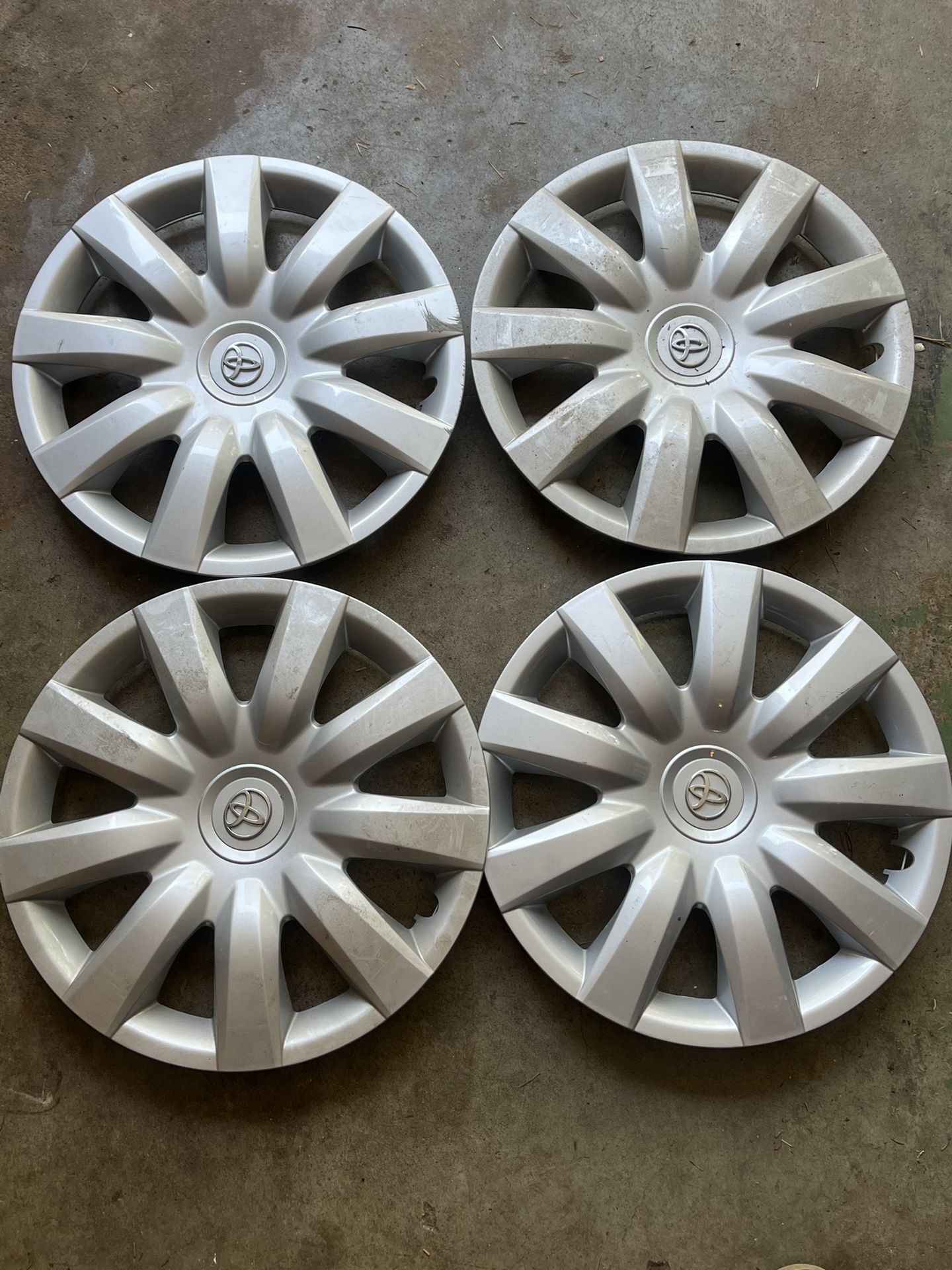 Toyota 15” Hubcaps