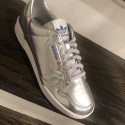 Brand New Adidas $65 Size 9