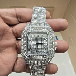 Mossanite Chain And Maching Watch.