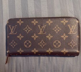 LV wallet authentic