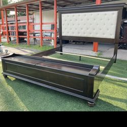 King Bed Frame With Storage Bench