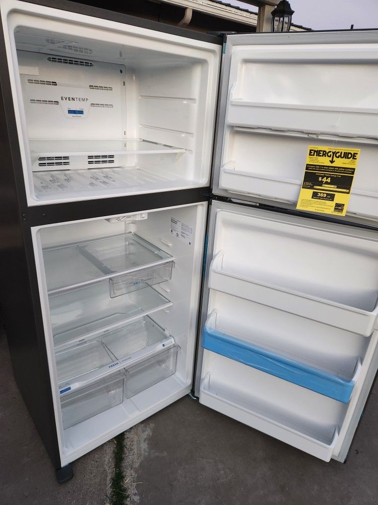 Refrigerator Frigidaire New