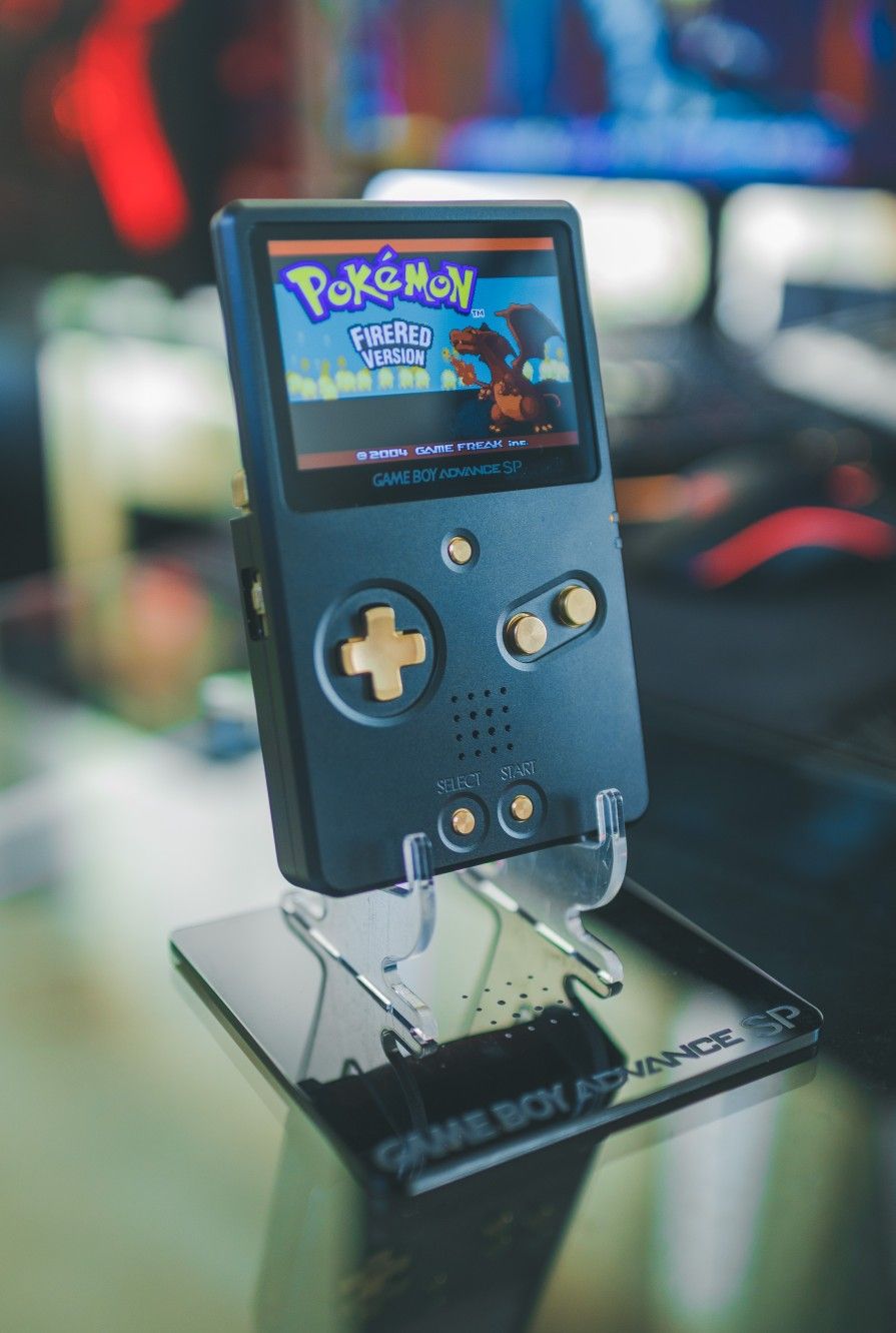 Gameboy Advance SP Zelda Unhinged Aluminum Black Gold USB C 1600 mAh IPS V2