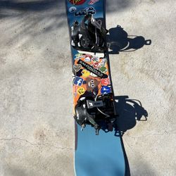 140cm Snowboard With Flow Bindings