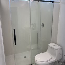 Shower Doors With Install Included ($600) This Is Only For Thursday 