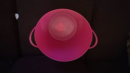Bucket with handle