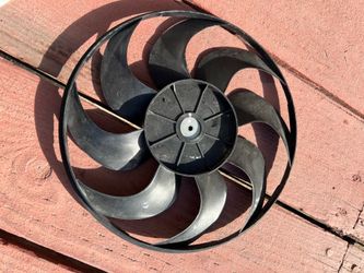 OEM Radiator Cooling Fan Blade – 7 Blade – PA66 GF30 – Unknown Fitment