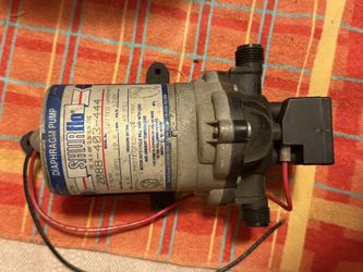 SHURFLO 2.8 GPM 12V DIAPHRAGM PUMP