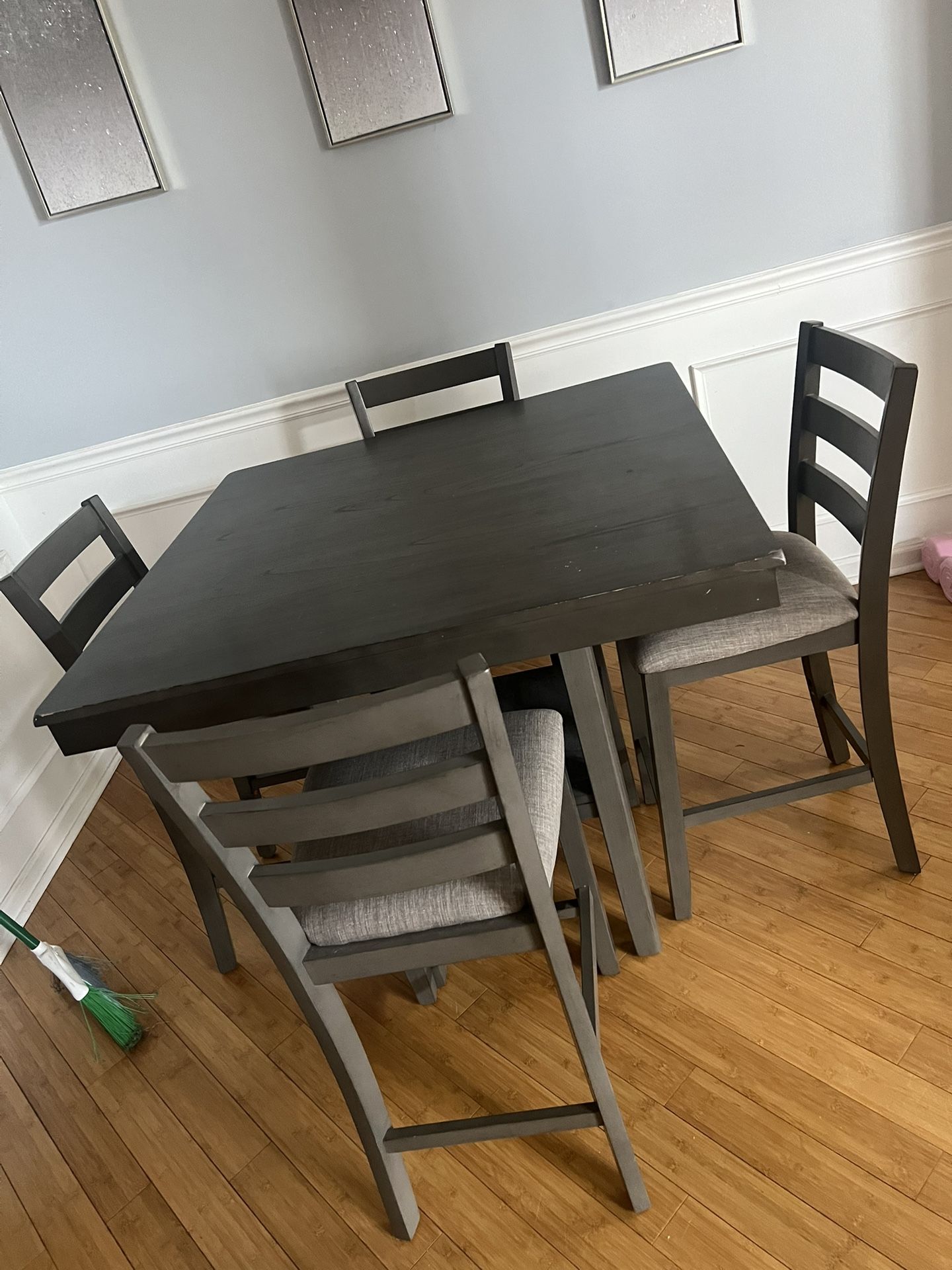 Table Set