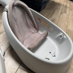 Skiphop Whale Baby Bath