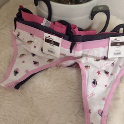 Thongs set pair ($3 each)