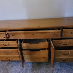 9 Drawer Chest Or Buffet