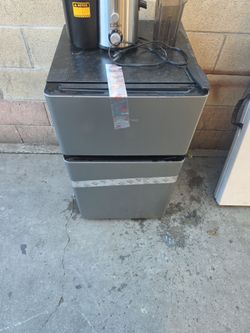 Mini Fridge with Freezer
