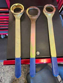 Subaru cam sprocket tool