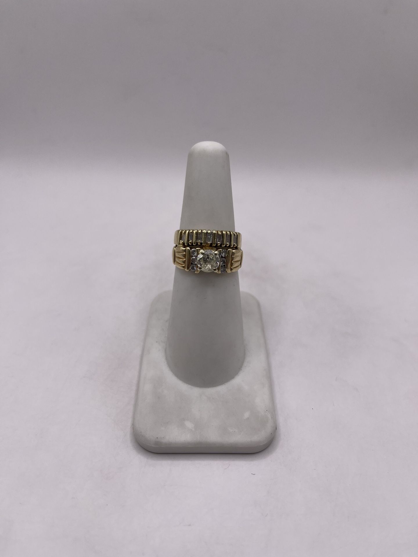14kt Gold Diamond Engagement Style Ring