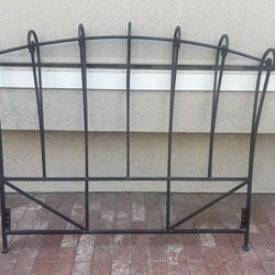 Head/footboard and bed frame 