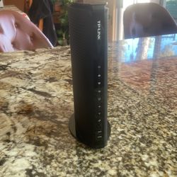 TP link Wi-Fi Router