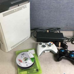 Xbox 360 Console,  8 Games, 2 Controllers 