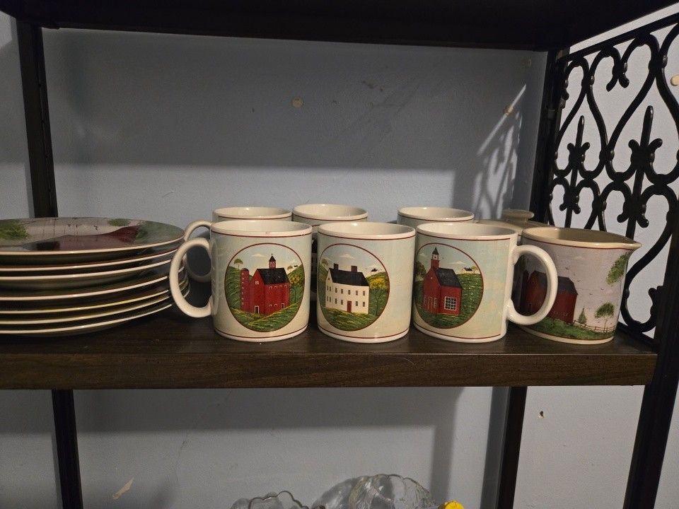 15 Pieces Warren Kimberly / Brandon . 8 Coffee Mugs 7 Plate Red Barns 8.25j